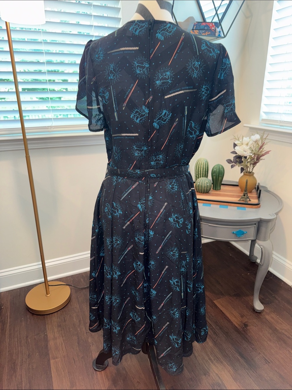 Unique Vintage Harry Potter Patronus Wand Print Dahlia Swing Dress - Picture 6 of 12